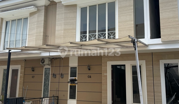 Dijual Cepat Rumah 2 Lantai Dalam Kompleks Semi Furnish Di Tengah Kota Makassar Bebas Banjir 