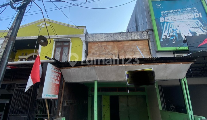 For Rent: Ready-to-Occupy Shop House on Sultan Hasanuddin Street, Sungguminasa, Gowa, Right in the Center of the City at the Border of Makassar City. For Rent: Ready-to-Occupy Shop House on Sultan Hasanuddin Street, Sungguminasa, Gowa, Right in the Center of the City at the Border of Makassar City.