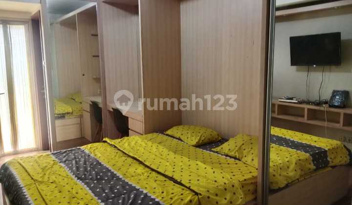 Comfortable Move-in Ready Apartment at Green Lake View, Ciputat, South Tangerang