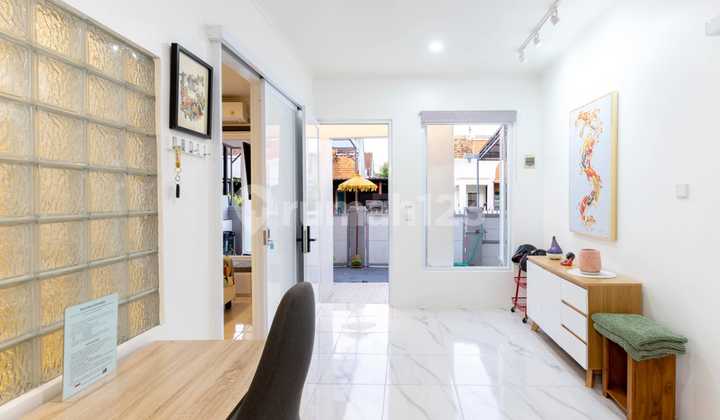 2-Story House in Ungasan, Swimming Pool