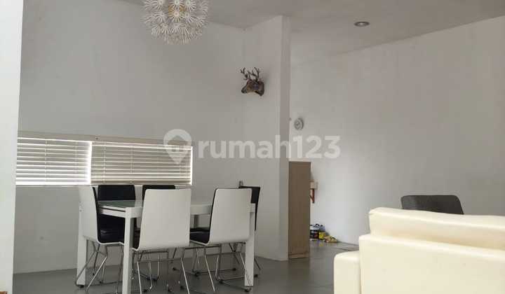 Minimalist Modern House For Rent In Taman Mumbul