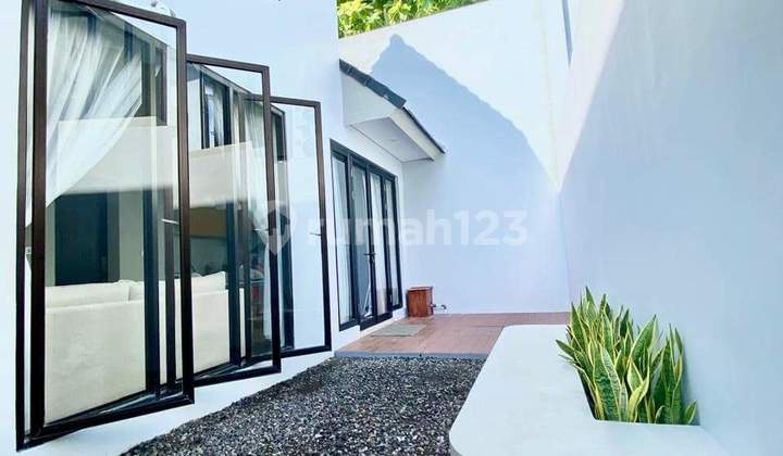 Modern Elegant House, Fully Furnished, in Puri Gading Modern Elegant House, Fully Furnished, in Puri Gading