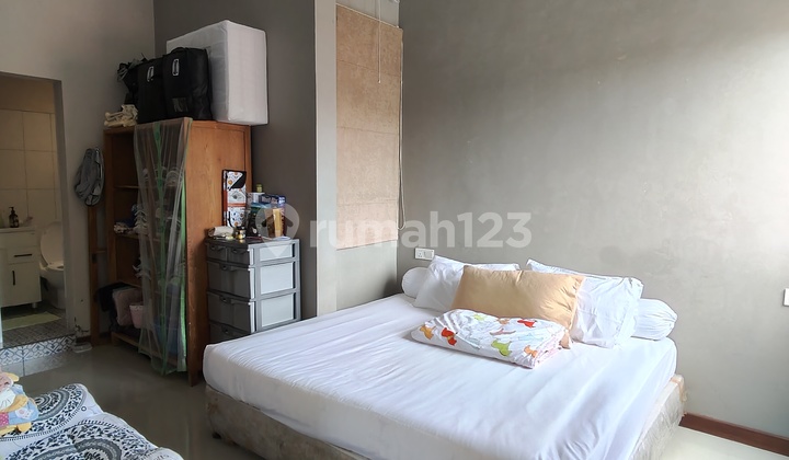 Modern House, 3 Floors, Ready to Live, Freehold Title in Taman Griya Modern House, 3 Floors, Ready to Live, Freehold Title in Taman Griya