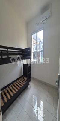 For Rent House in Delatinos BSD City For Rent House in Delatinos BSD City