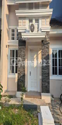 For Rent House in Delatinos BSD City For Rent House in Delatinos BSD City