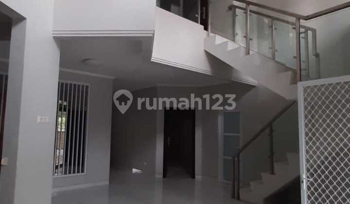 Rumah Luas - Giri Loka 3 BSD City - Sudah Renovasi Rumah Luas - Giri Loka 3 BSD City - Sudah Renovasi