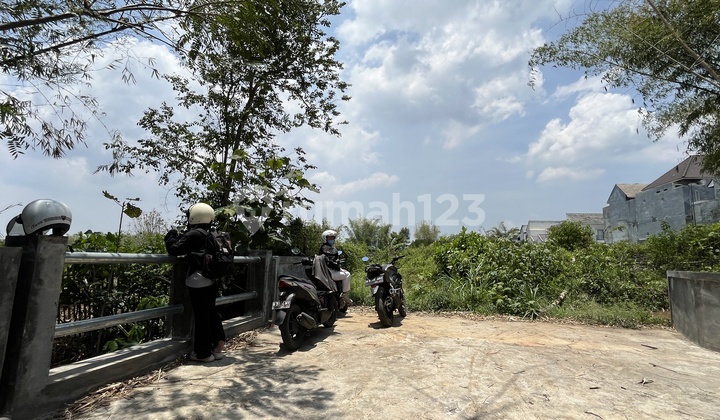 Malang Land 7 Minutes to UB and UMM Campus Malang Land 7 Minutes to UB and UMM Campus