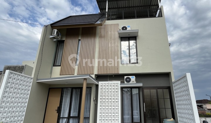 Villa Dijual Jl. Metro 5 Menit Alun-Alun Kota Batu Malang