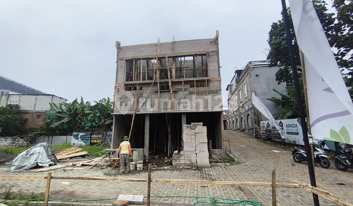 Kost in Malang City, 2 Floors, 10 Rooms, Bonus Furnished Per Room, and Free Kost Management. 2