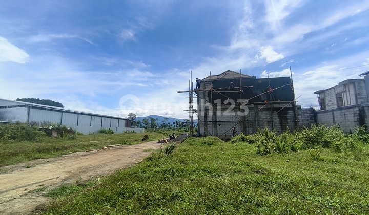 Malang City Land 3 Minutes from Toll Exit and Abd Saleh Airport Malang City Land 3 Minutes from Toll Exit and Abd Saleh Airport