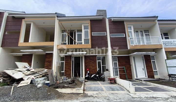 Villa Kota Batu 800 Juta An Dekat Jatimpark 3 Full Furnished dan Siap Pakai
