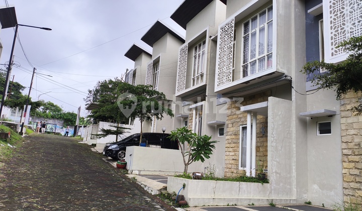 Villa Full Furnished Kota Batu 800 Juta An Dekat Bns dan Jatimpark