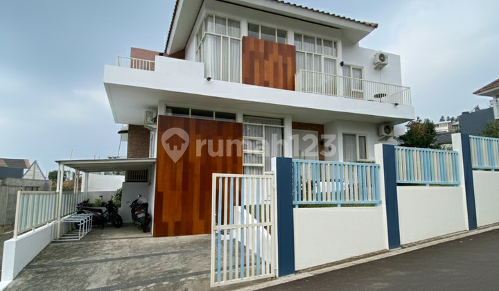 Villa Kota Batu 800 Juta An Bonus Full Furnished 8 Menit Alun Alun Kwb