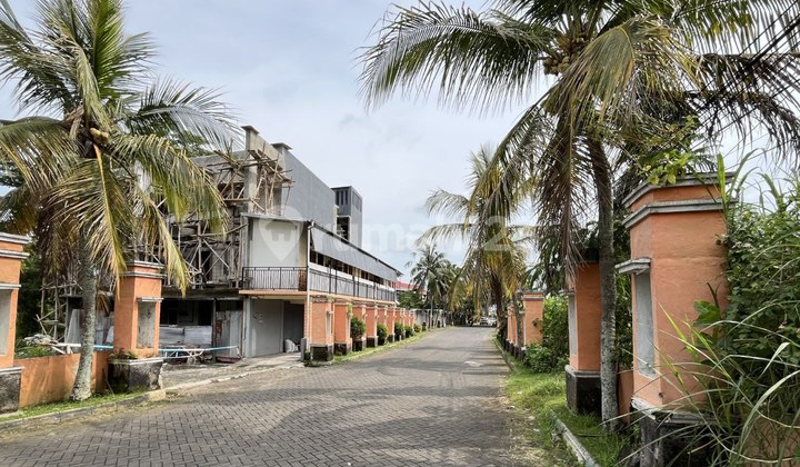 Malang City Land 300 Million in a Scenic Area Near a Large Campus Malang City Land 300 Million in a Scenic Area Near a Large Campus