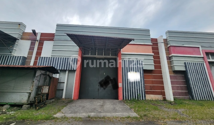 Gudang Siap Oakai di Kim 3