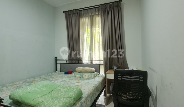 Rare House in Foresta BSD, in Front of the Cluster Swimming Pool Rare House in Foresta BSD, in Front of the Cluster Swimming Pool