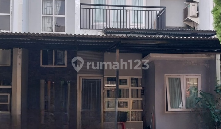 Flash Sale. Two-Story House in Taman Chrysant 2, BSD