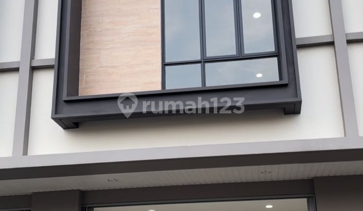 For Rent: Ruko Astha Suvarna Sutra, Pasar Kemis Cikupa, Facing Main Road (Minimum Annual Lease 2 Years) 2