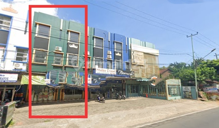 3-Story Townhouse in Downtown Bandar Lampung 1