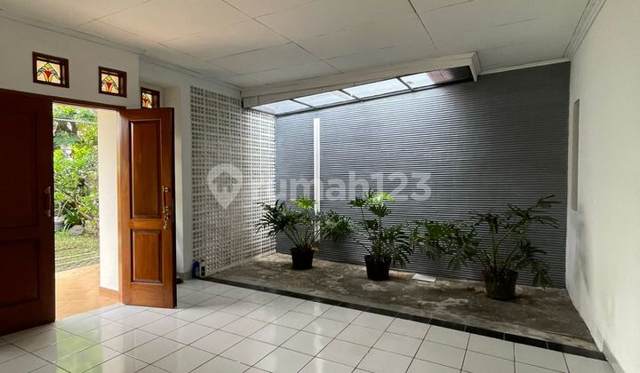 House Near MRT Lebak Bulus South Jakarta