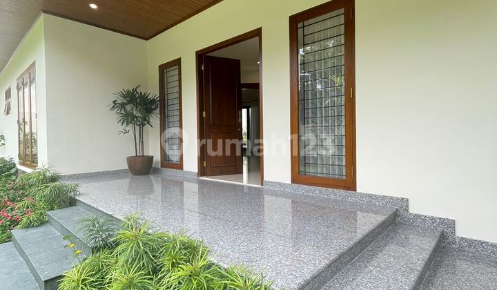 Rumah Mewah di Lebak Bulus Dekat MRT Rumah Mewah di Lebak Bulus Dekat MRT