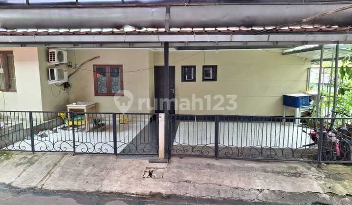 Rumah Luas dan Strategis Siap Huni Daerah Ciputat