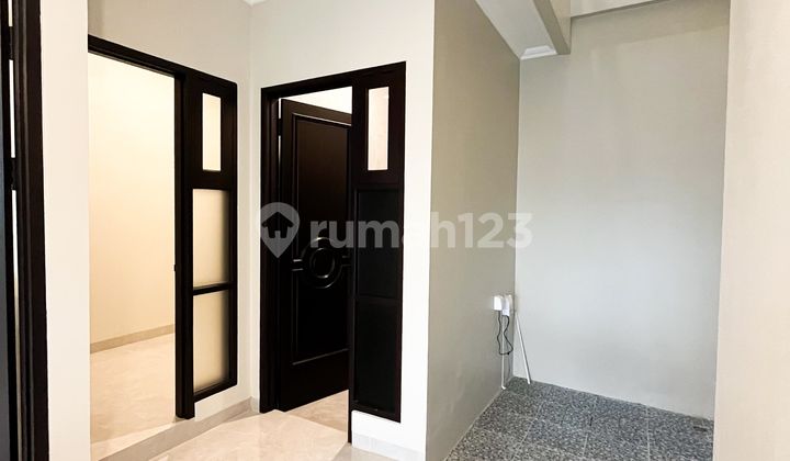 Town House American Classic Jagakarsa Jaksel