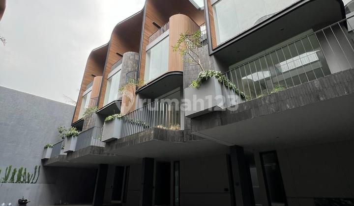 Rumah Baru Tropical Modern 3 Lantai Area Kemang Jaksel Rumah Baru Tropical Modern 3 Lantai Area Kemang Jaksel