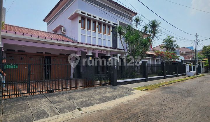 Rumah Mewah Kawasan Tentram Dan Asri Daerah Lebak Bulus