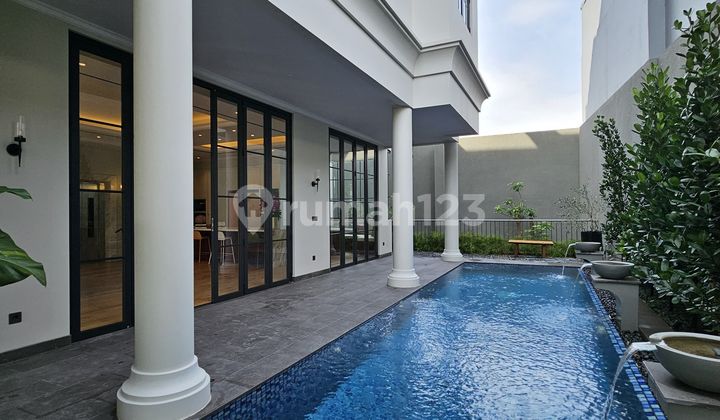 Rumah Mewah Brand New 3 Lantai Daerah Senopati Kebayoran Baru Rumah Mewah Brand New 3 Lantai Daerah Senopati Kebayoran Baru
