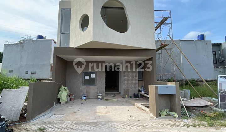 Rumah Mewah Modern 3 Lantai Daerah Tangsel Rumah Mewah Modern 3 Lantai Daerah Tangsel