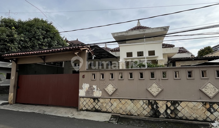 Rumah Mewah Sangat Strategis Bebas Banjir Daerah Pejaten