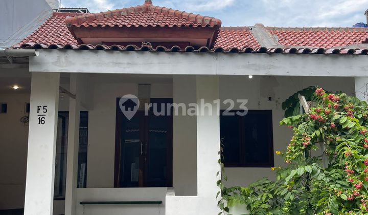 Suasana Bali Cirendeu Dekat Kampus 2