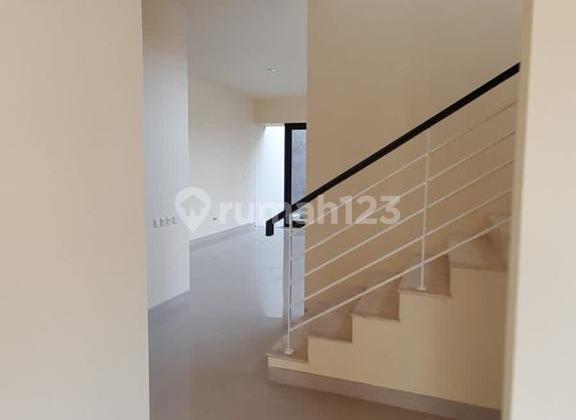 New House in Cipete Complex Area Near MRT and Kebayoran Baru 2