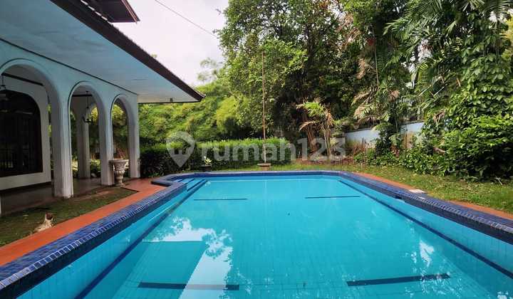 Cheap House for Sale in Lebak Bulus Near MRT
