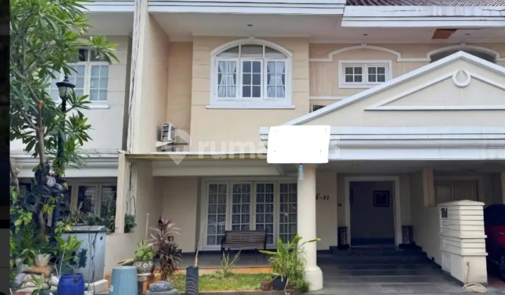 Rumah Sap Huni di Dalam Komplek yang Tenang