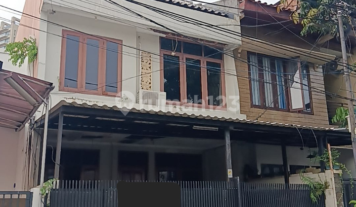 Rumah 2,5 Lantai Dekat PIM Rumah 2,5 Lantai Dekat PIM