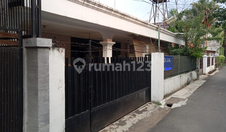 Rumah Lama Di Tengah Kota Rumah Lama Di Tengah Kota