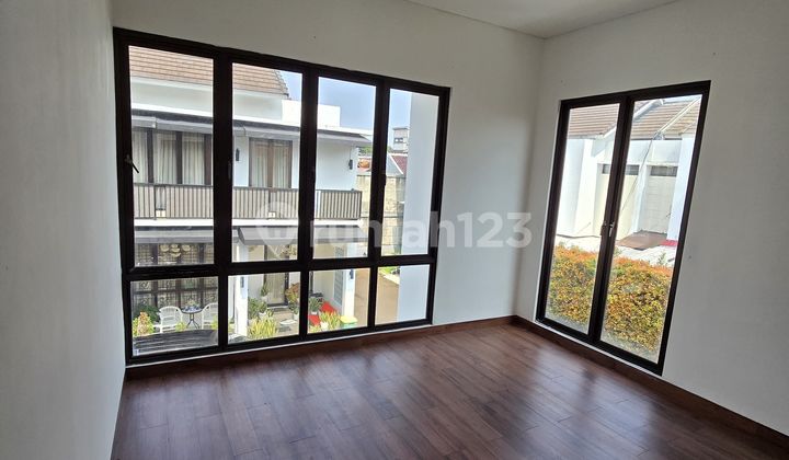 Rumah di Hook Bergaya Modern Minimalis 2