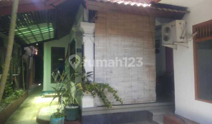 Rumah 3 Lantai 6kt Lt 250m² 