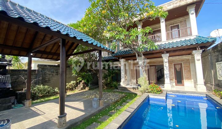 Large Semi Villa House in Sanur. Large Semi Villa House in Sanur.