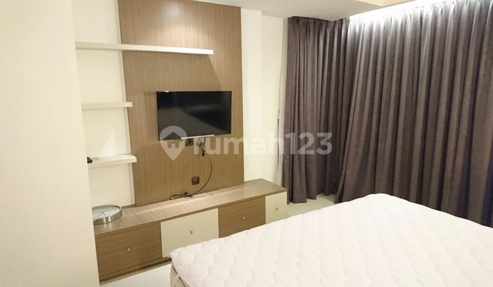 For Sale Apartemen Taman Anggrek Condominium - 2+1 BR Good Unit Ready To Move In
