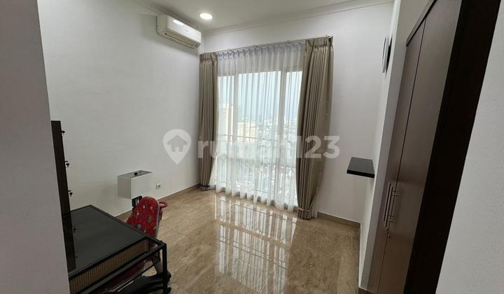 Disewakan Senayan Residence Apartment Type 4 BR Fully Furnished and Good Condition - Strategic Location In South Jakarta 2