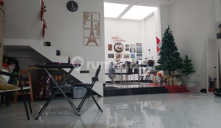 3½-Story House Ready to Occupied in Puloasem, East Jakarta 2