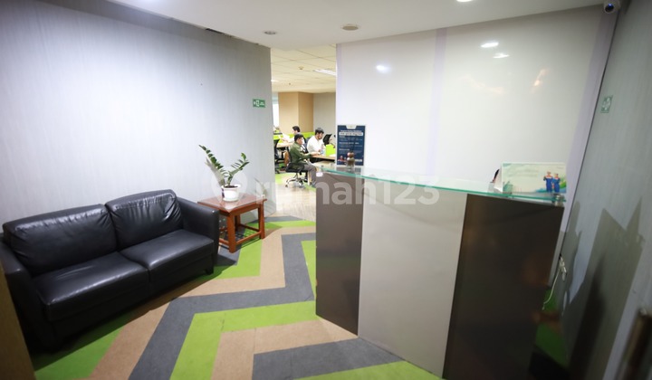 Kantor di Menara 165 Cilandak Jakarta Selatan 2