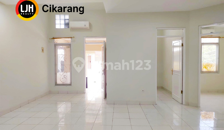 For Rent 3+1 Bedroom Ready-to-Occupy House in Dago Lippo Cikarang Cluster For Rent 3+1 Bedroom Ready-to-Occupy House in Dago Lippo Cikarang Cluster