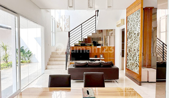 Sell Fully Furnished House Ready to Occupancy at Vassa Lake Lippo Cikarang 2