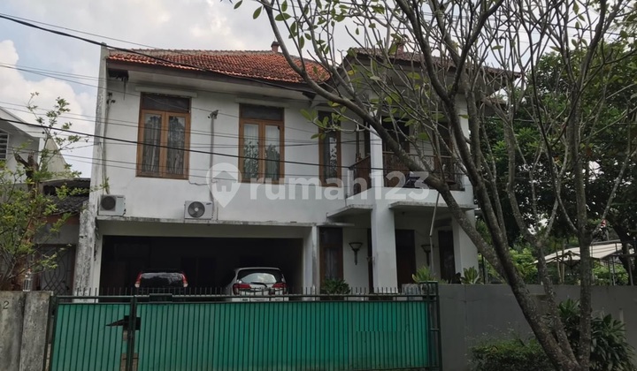 2-story house ready to occupy, strategic location in Bintaro Sector 2