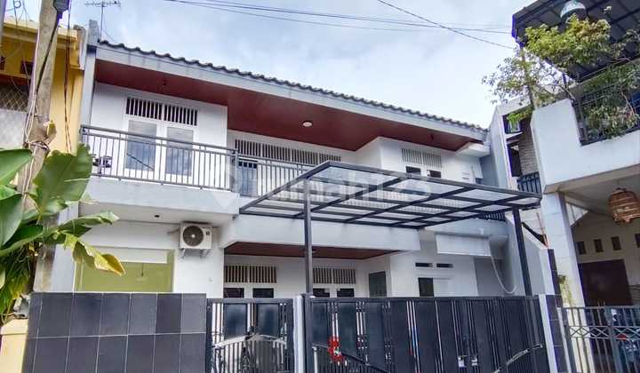 Update Turun Harga!!! Dijual Cepat Rumah Bagus, Nyaman dan Siap Huni, 2 Lantai di Bintaro Jaya 3A