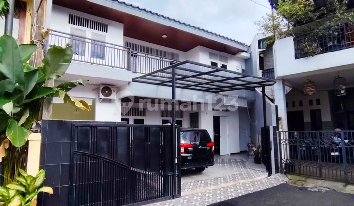 Update Turun Harga!!! Dijual Cepat Rumah Bagus, Nyaman dan Siap Huni, 2 Lantai di Bintaro Jaya 3A